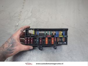 O207877 Gebruikte zekeringkast BMW 7-Serie