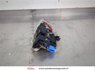 O207925 Gebruikte deurslot mechaniek 4deurs links-voor Volkswagen Golf