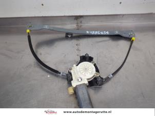 O207929 Gebruikte ruitmechaniek 4deurs links-voor Renault Clio