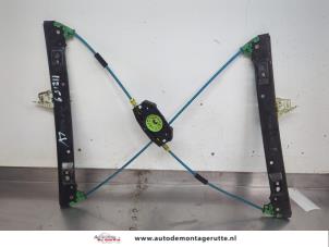 O207941 Gebruikte ruitmechaniek 2deurs links-voor Lancia Y(Psilon)