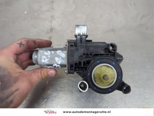 O207949 Gebruikte motor electrisch raam Skoda Fabia