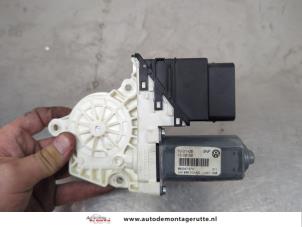 O207945 Gebruikte motor electrisch raam Volkswagen Golf