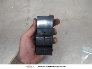 O207961 Gebruikte combischakelaar ramen Nissan Micra