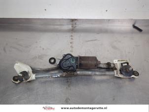 O207964 Gebruikte ruitenwismotor+mechaniek Nissan Micra