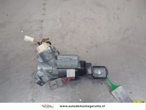 O207970 Gebruikte kontaktslot+sleutel Nissan Micra