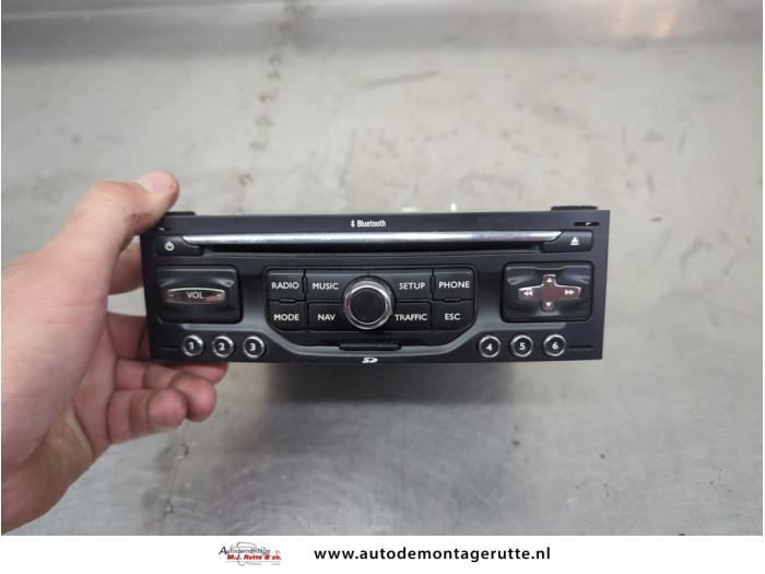 Gebruikte Radio Peugeot 5008 O207972