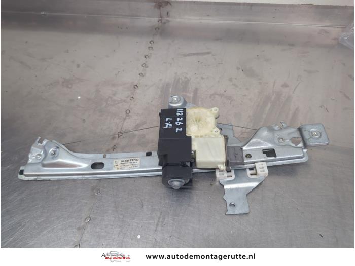 Gebruikte Ruitmechaniek 4Deurs links-achter Peugeot 5008 O207991