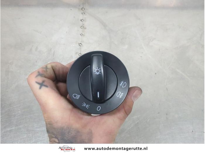Gebruikte Schakelaar Licht Volkswagen Touran O208046
