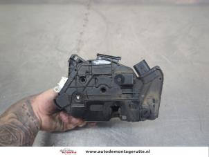 O208053 Gebruikte slotmechaniek portier 4deurs rechts-achter Seat Ibiza