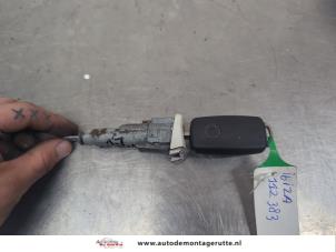 O208065 Gebruikte portierslot cilinder links Seat Ibiza