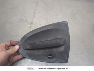 O208106 Gebruikte portiergreep 2deurs links Smart Fortwo