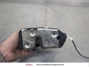 O208107 Gebruikte deurslot mechaniek 2deurs links Smart Fortwo