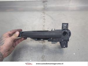 O208114 Gebruikte portiergreep 4deurs links-voor Renault Modus