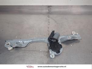 O208115 Gebruikte raammechaniek 4deurs links-voor Renault Modus
