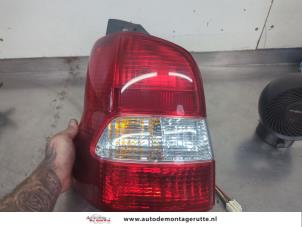 O208117 Gebruikte achterlicht links Mazda Demio