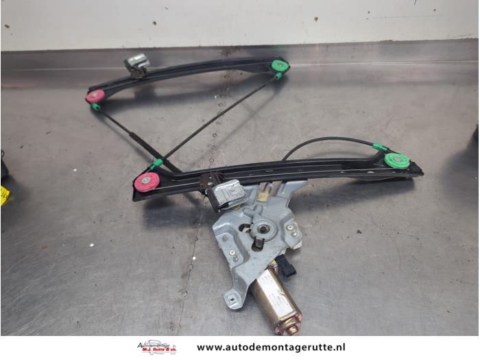 Gebruikte Ruitmechaniek 4Deurs links-voor Saab 9-3 O208124