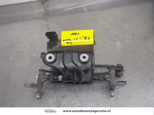 O208139 Gebruikte ruitenwismotor+mechaniek Volkswagen Fox