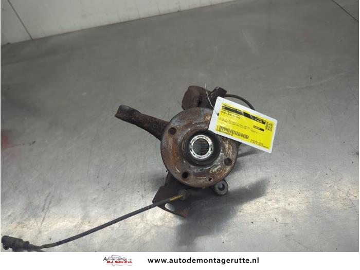 Gebruikte Asschenkel rechts-voor Toyota Aygo O208143