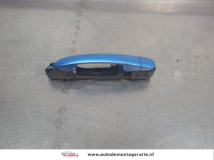 O208178 Gebruikte deurgreep 2deurs rechts Ford KA