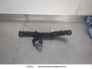 O208180 Gebruikte raammechaniek 2deurs rechts-voor Ford KA
