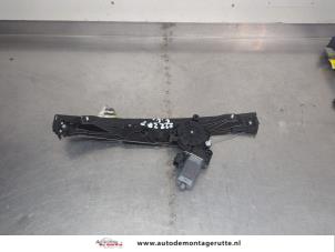 O208181 Gebruikte ruitmechaniek 2deurs links-voor Ford KA
