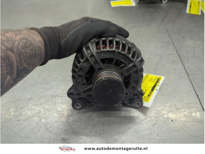 Gebruikte Dynamo Volkswagen Golf O208207