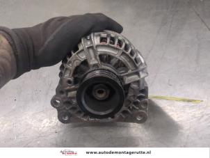 O208219 Gebruikte dynamo Volkswagen Golf