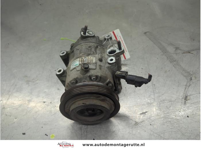 Gebruikte Aircopomp Hyundai Matrix O208240