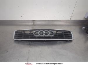 O208262 Gebruikte grille Audi A4