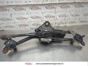 O208291 Gebruikte ruitenwismotor+mechaniek Hyundai I10