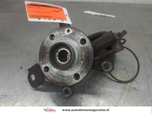 O208311 Gebruikte asschenkel rechts-voor Citroen C1