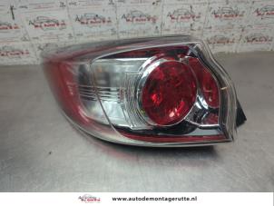 O208339 Gebruikte achterlicht links Mazda 3