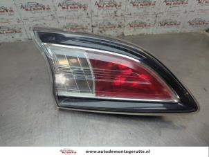O208338 Gebruikte achterlicht links Mazda 3