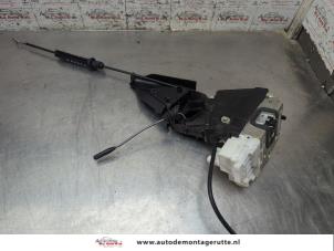 O208328 Gebruikte deurslot mechaniek 4deurs links-achter Mercedes B-Klasse