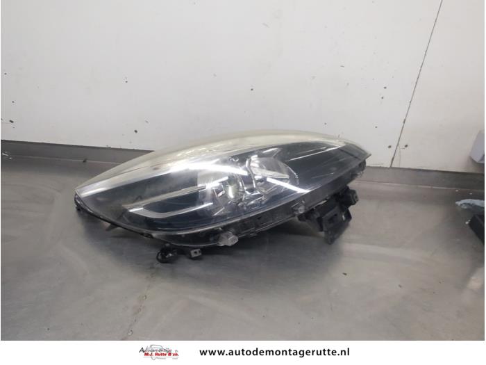 Gebruikte Koplamp rechts Renault Scenic O208360