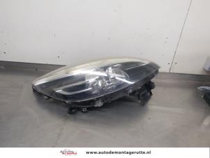 O208360 Gebruikte koplamp rechts Renault Scenic