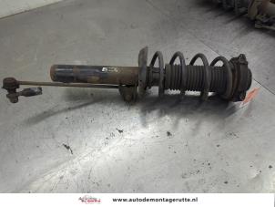 O208411 Gebruikte schokdemperpoot rechts-voor Volkswagen Golf Plus