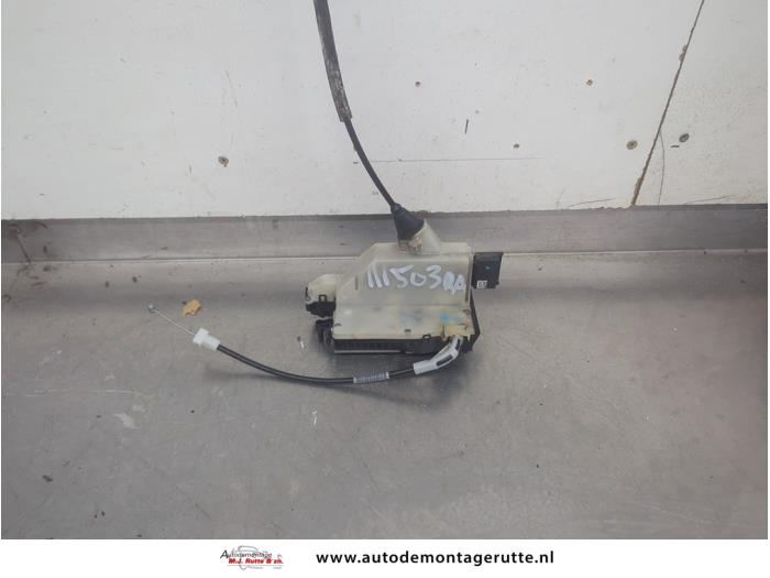 Gebruikte Deurslot Mechaniek 4Deurs rechts-achter Peugeot 208 O208391