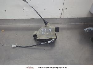 O208394 Gebruikte deurslot mechaniek 4deurs rechts-voor Peugeot 208