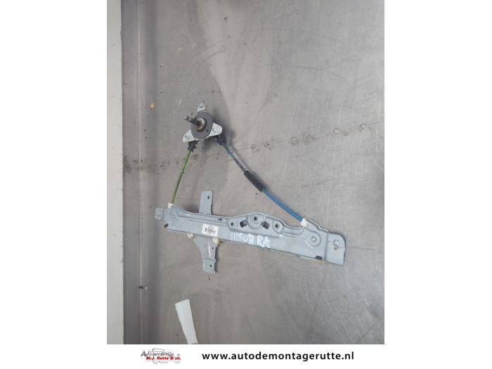 Gebruikte Ruitmechaniek 4Deurs rechts-achter Peugeot 208 O208387