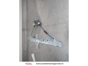 O208387 Gebruikte ruitmechaniek 4deurs rechts-achter Peugeot 208