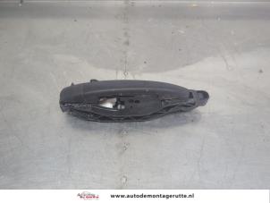 O208402 Gebruikte portiergreep 4deurs rechts-achter Peugeot 208
