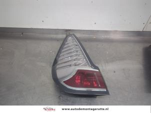 O208433 Gebruikte achterlicht links Renault Scenic