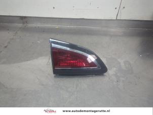 O208435 Gebruikte achterlicht links Renault Scenic