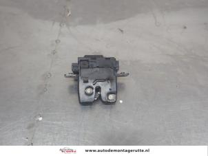 O208461 Gebruikte achterklep slotmechaniek Renault Laguna