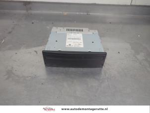 O208458 Gebruikte radio module Renault Laguna