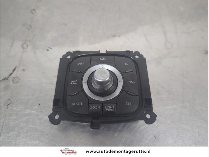 Gebruikte Bedieningspaneel Multi Media Renault Laguna O208473