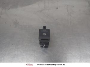 O208474 Gebruikte schakelaar handrem Renault Laguna