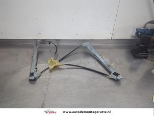 O208484 Gebruikte ruitmechaniek 4deurs links-voor Renault Laguna