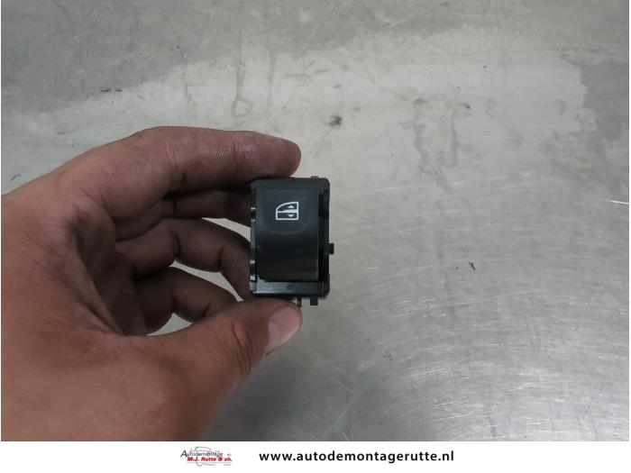 Gebruikte Elektrisch Raam Schakelaar Renault Laguna O208496